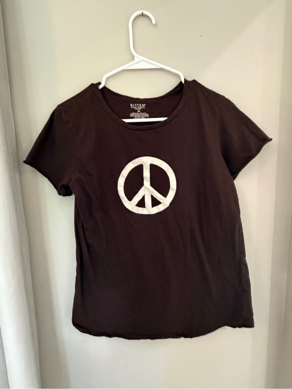Bitten by Sarah Jessica Parker Black Tee with White Peace Symbol